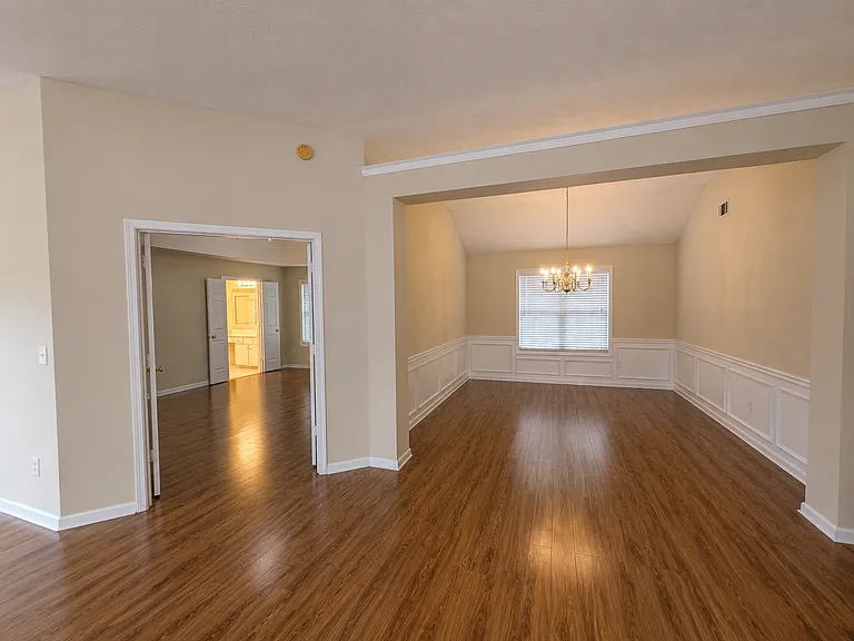 500 Liverpool Ct — Photo 17