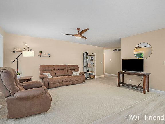 4th image of 7529 Brewer Dr