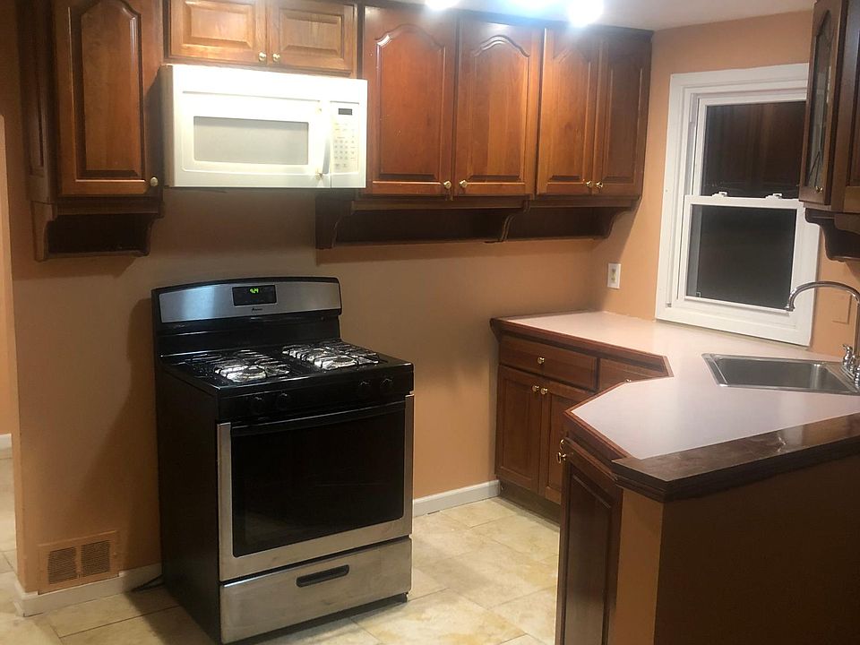 1st image of 44 Coolidge Ave #3