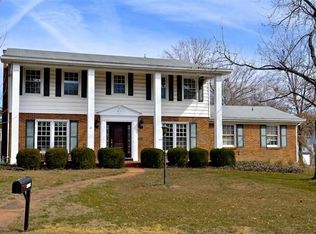 10510 Hackamore Ln, Saint Louis, MO
