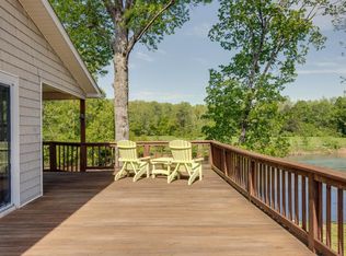 261 Country Club Dr, Lobelville, TN 37097