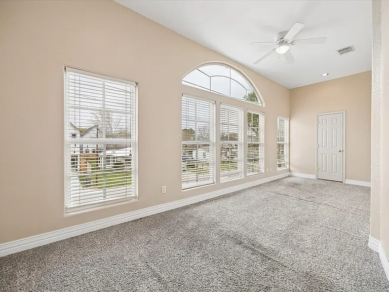 5027 Creekmont Dr — Photo 12