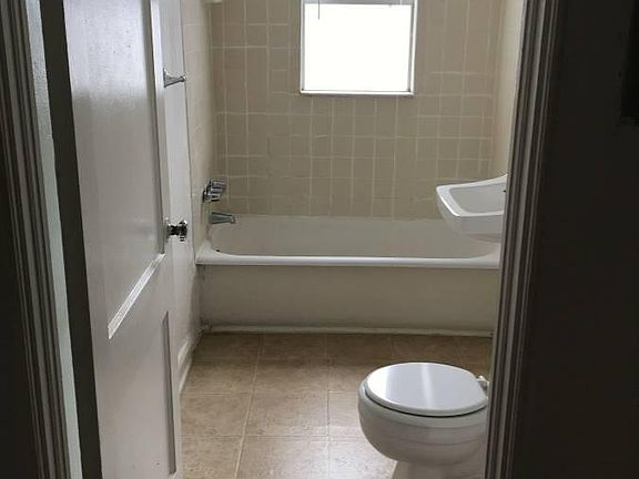 5th image of 512 S Westland Ave APT 6