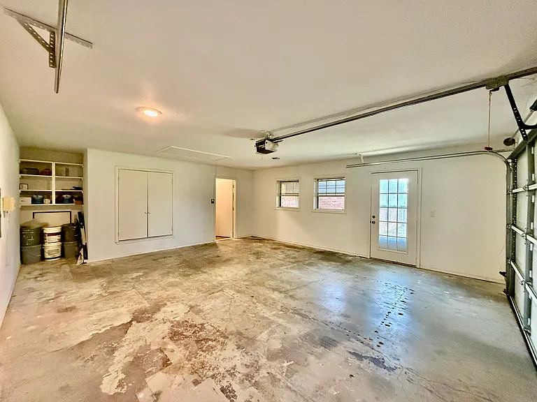 3205 Bryan St — Photo 20