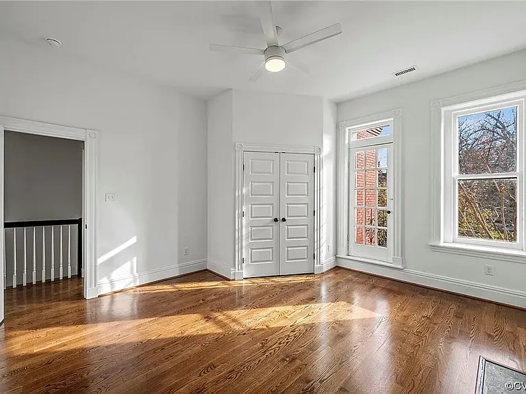 102 N Harvie St — Photo 13