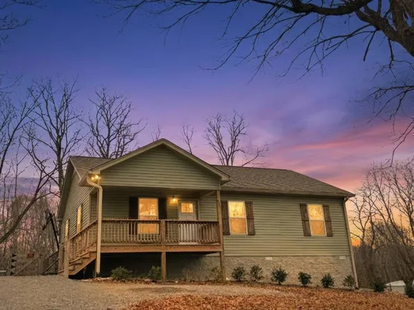 695 Hog Back Ridge Rd, Bethpage, TN 37022