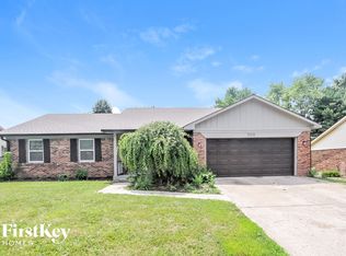 300 Center St, Whiteland, IN