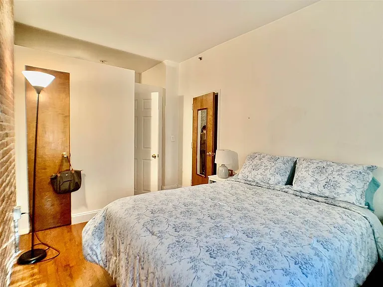 308 Madison St #3B — Photo 6