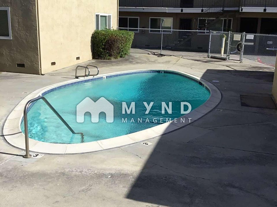 1st image of 874 Burbank Dr APT 5