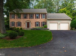 5228 Lindsay St, Fairfax, VA 22032
