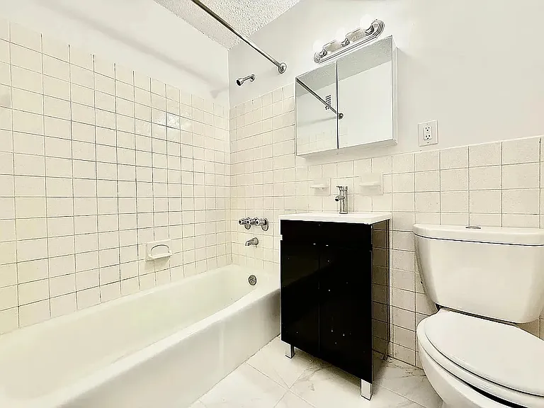 880 Colgate Ave #F15F — Photo 6