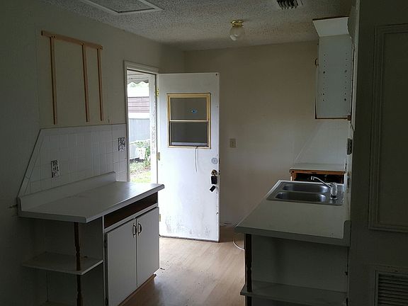 5th image of 8733 N Tangerine Pl