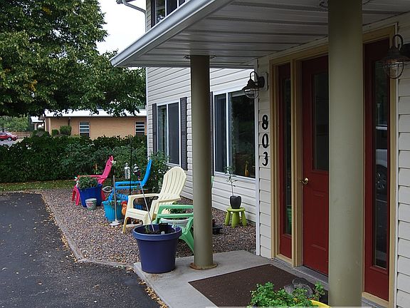 4th image of 803 Pattee Creek Dr APT D