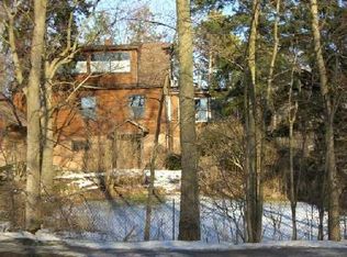 1144 Newport Rd, Ann Arbor, MI 48103