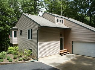 42 Pine Rd, Plainwell, MI 49080