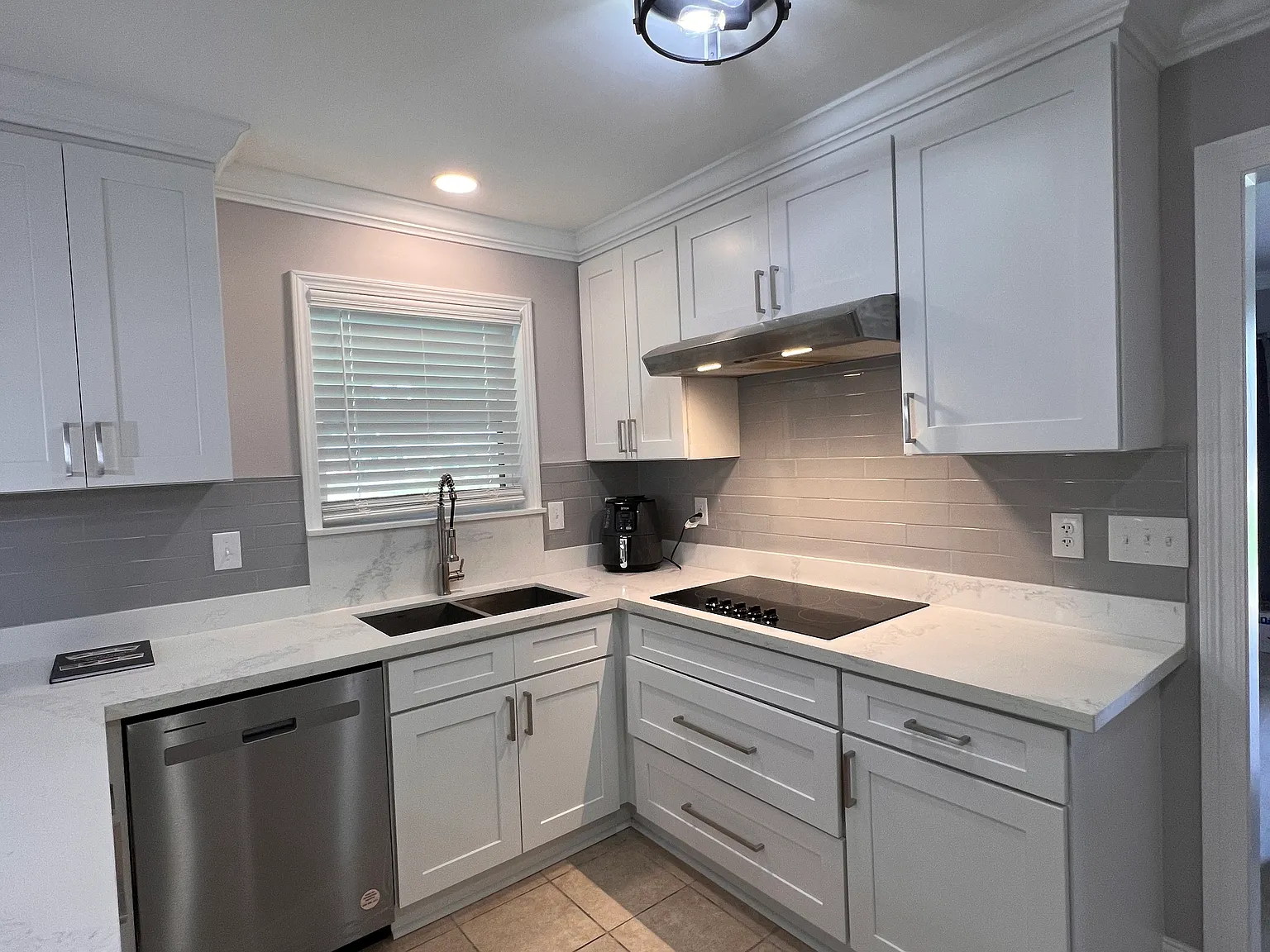 3 bed, 1520 sqft, $2,400 — Photo 3