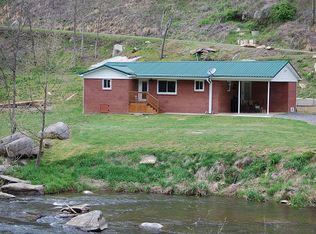 600 Phillips Rd, Burnsville, NC 28714