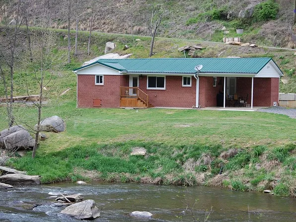 600 Phillips Rd, Burnsville, NC 28714