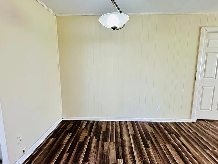 710 Latimer Ave — Photo 6