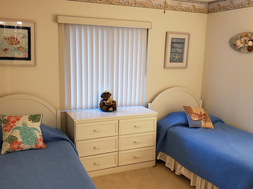 Guest bedroom