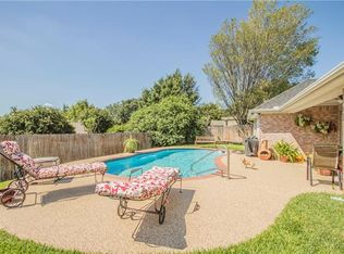 1000 E Springhill Dr, Burleson, TX 76028
