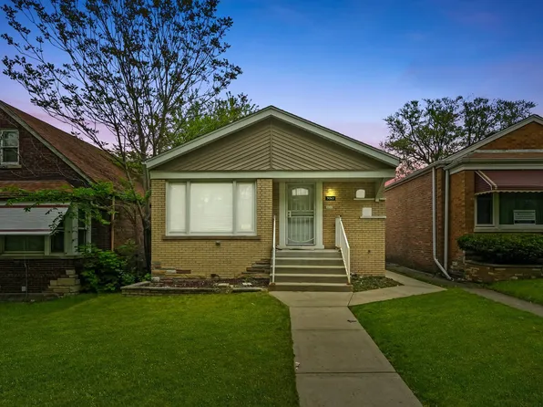 9743 S University Ave, Chicago, IL 60628