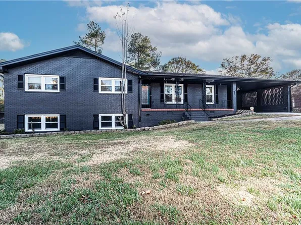 2135 Surrey Trl SE, Conyers, GA 30013