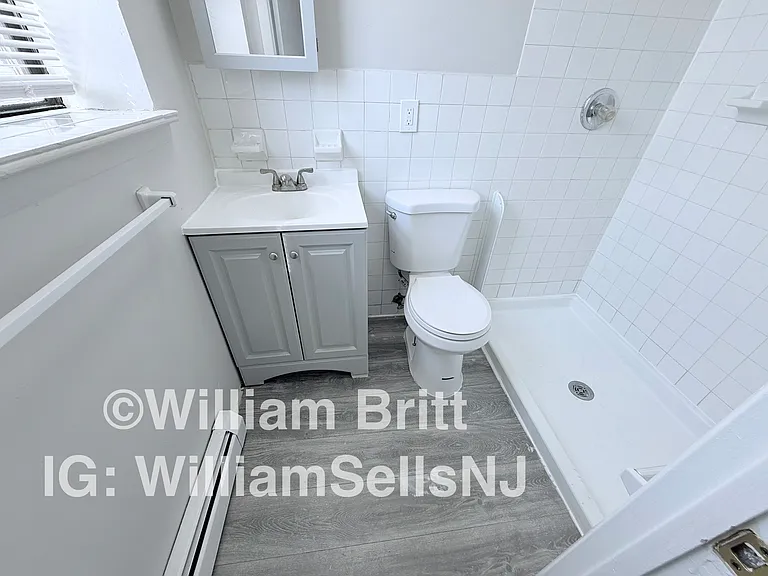 67 Brinkerhoff St #4D — Photo 22