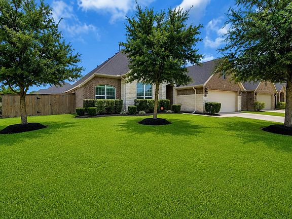 2nd image of 30236 Willow Chase Ln