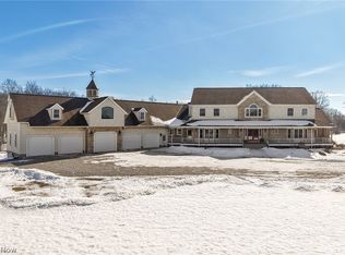 9419 Robinson Rd, Chardon, OH 44024