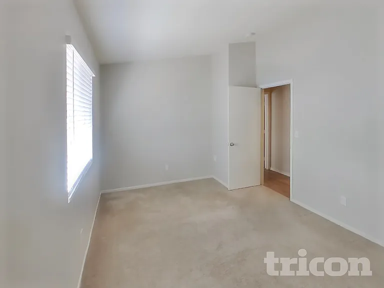 6421 Gold Canyon Dr — Photo 12