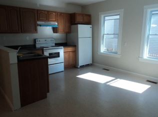 8 Lund St, Worcester, MA 01607