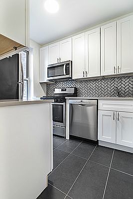 5th image of 159 W 23rd St #4B