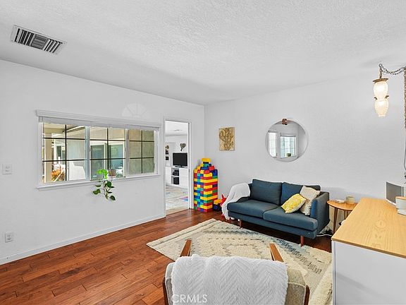 5th image of 7819 Whitsett Ave
