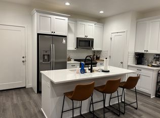 520 Orchard Dr, Bountiful, UT 84010