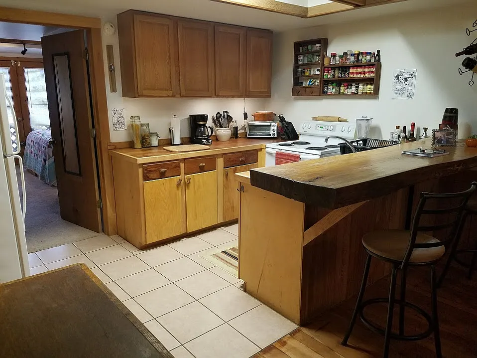 1 bed, 1000 sqft, $1,200 — Photo 1