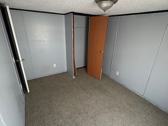 5th image of 4922 Ester Dr