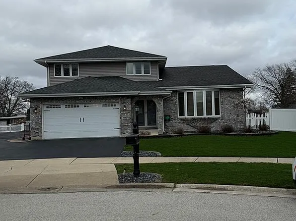 14807 Becky Ct, Oak Forest, IL 60452