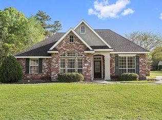 669 Goldflower Ln, Mandeville, LA 70448