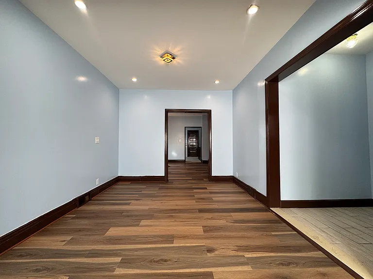 48 Domedion Ave #1 — Photo 4