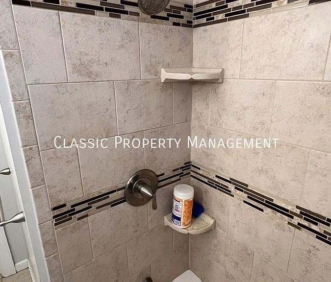 1504 Delaware Ave #2B — Photo 11