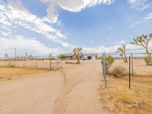 2nd image of 4224 Yucca Mesa Rd
