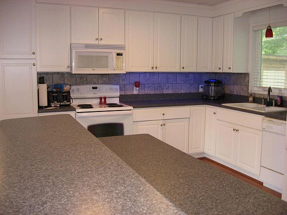 5th image of 804 26th St