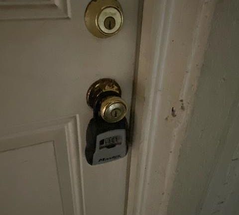 5th image of 6910 W Windsor Ave APT 1