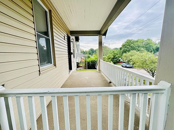 3rd image of 1830 Catalpa Ave