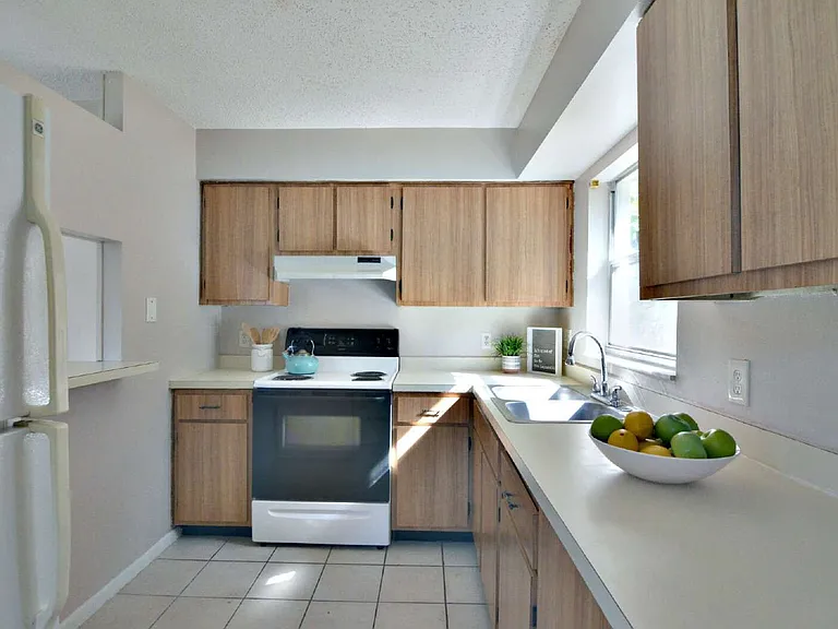 15648 Morgan St #B — Photo 3