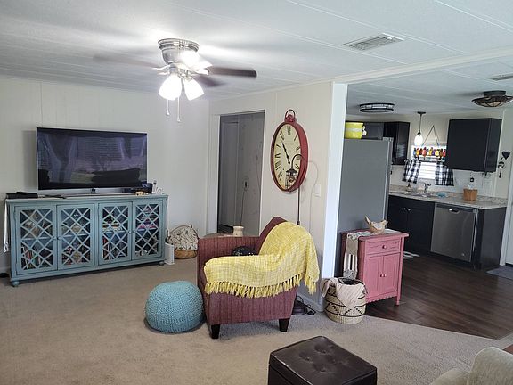 5th image of 6502B Lakewood Dr #844