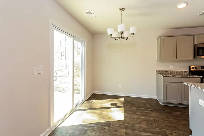 Building Photo - 304 Crooked Pine Ct