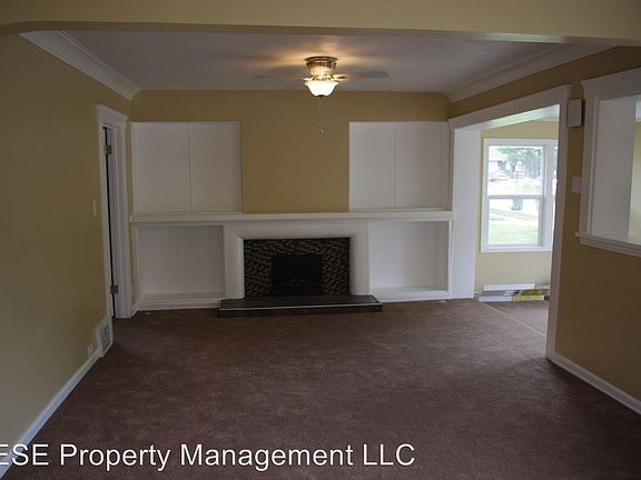 3rd image of 151 E Kelsey Ave