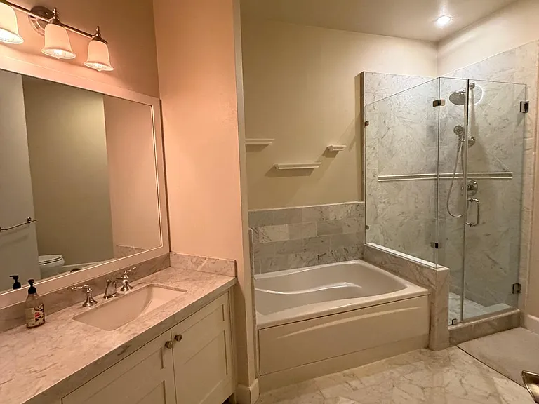 1001 Laurel St #103 — Photo 14